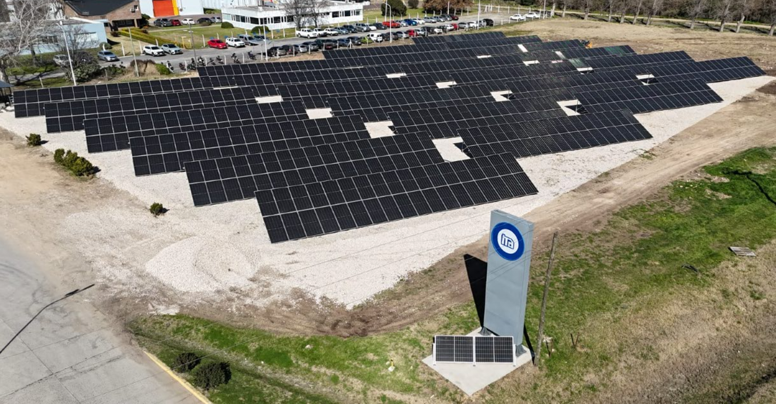 Industrias Termoplásticas Argentina, 484 kWp, 2025 · Luján, Bs. As.